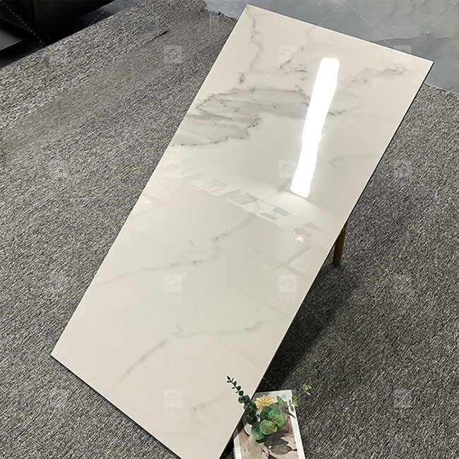 600x1200mm بالاتری درخشان Carrara سفید پولیش شیشه ای کاشی برای کف سنگ مرمر کاشی پورسلین