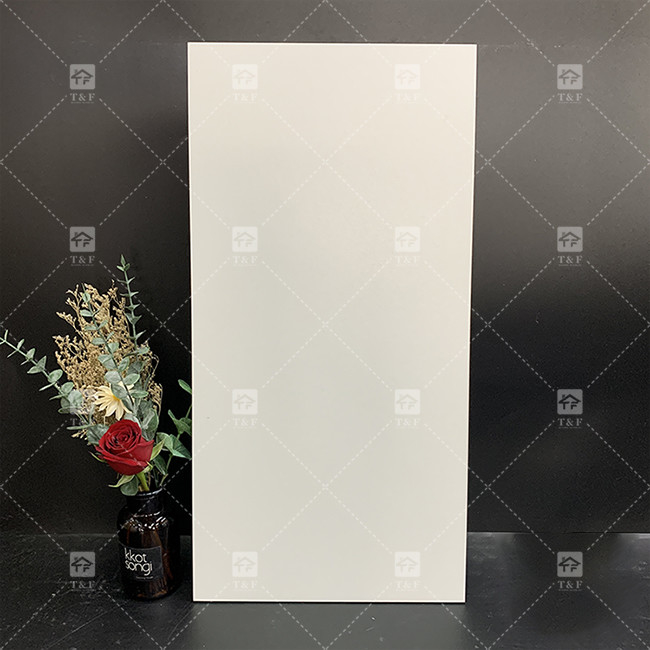 خانه تزئینی کاشی پورسلین سوپر سفید 300x600 کاشی دیوار آشپزخانه کاشی سرامیکی سطح پولیش